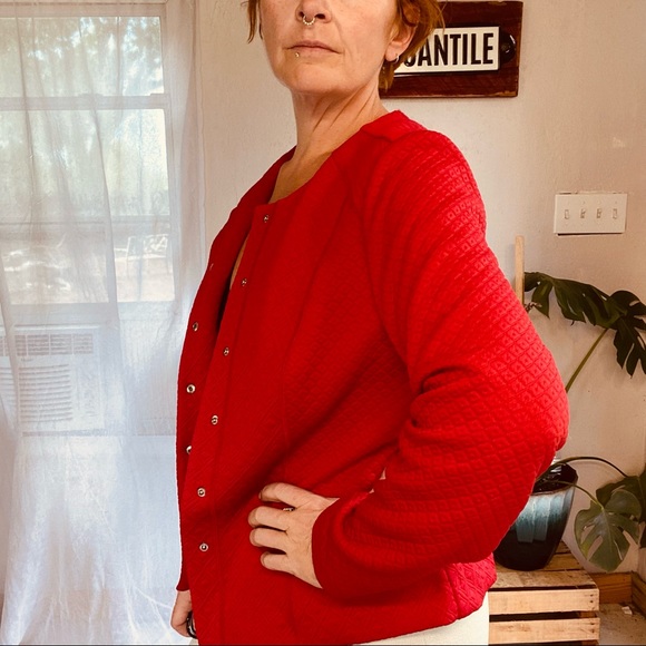 Chico’s Quilted Red Jacket Zipper Pockets Size Small Like New - Picture 4 of 16